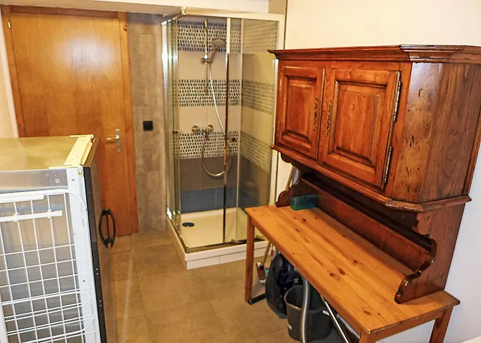 Aglaia By Interhome 木屋 克莱恩 蒙塔纳