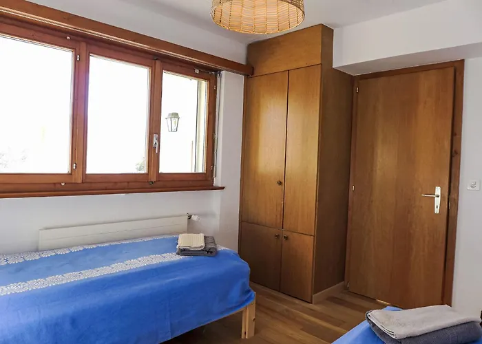 Aglaia By Interhome Domek alpejski Crans-Montana